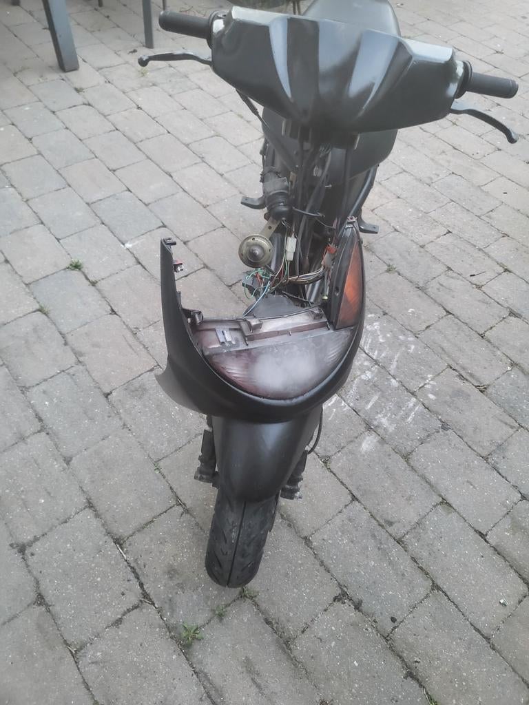 70cc Vivacity in onderdelen, Fietsen en Brommers, Scooters | Peugeot, Tweetakt, Gebruikt, 70 cc, Ophalen of Verzenden