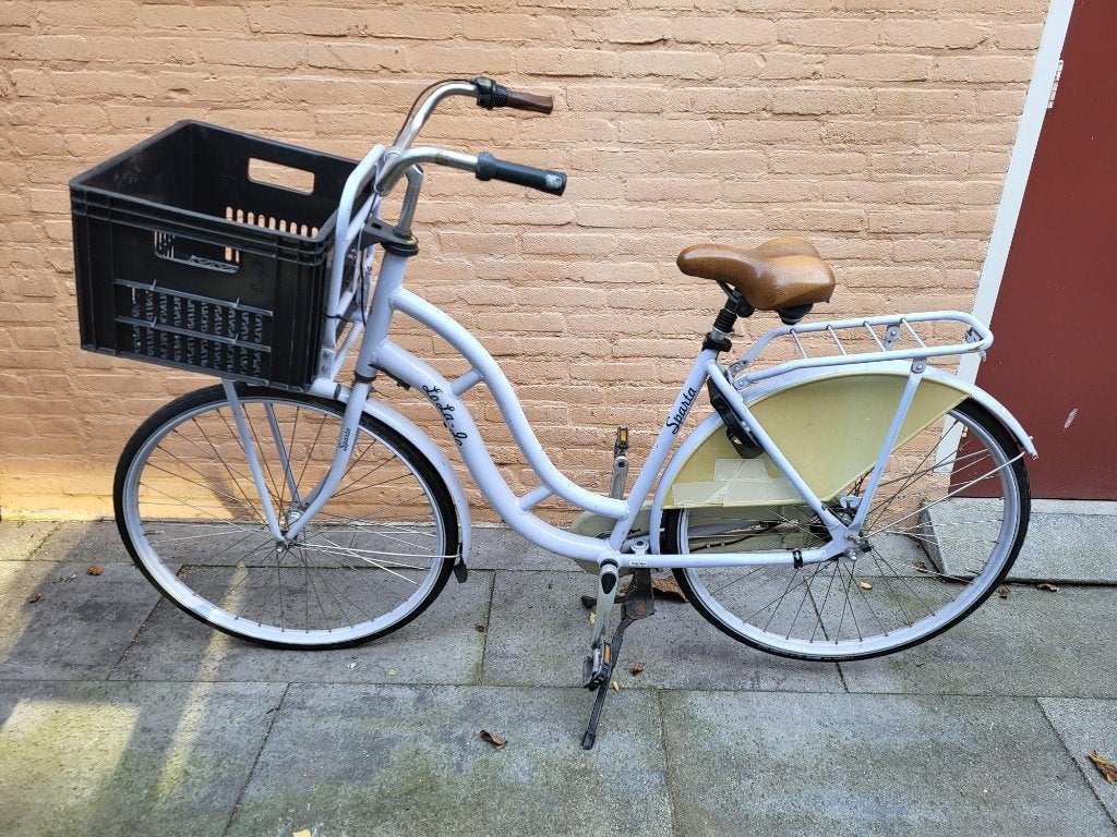Lila Sparta damesfiets met kratje voorop, Ophalen, Terugtraprem, Sparta, (Extra) lage instap
