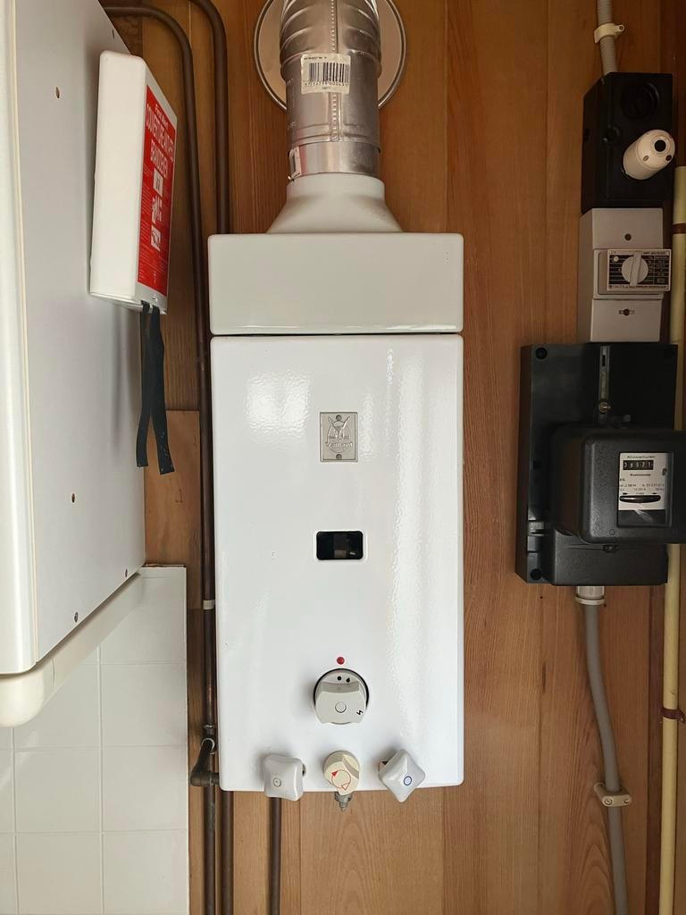 Vaillant Geiser (butagas), Doe-het-zelf en Verbouw, Geisers en Boilers, Ophalen, Gebruikt, Aardgas, Geiser