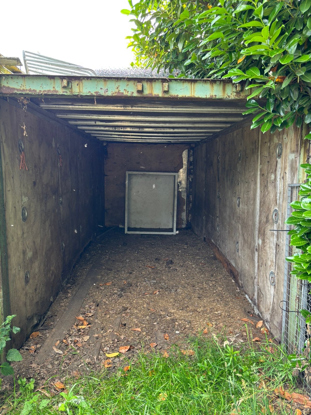 Container ijzer, Ophalen