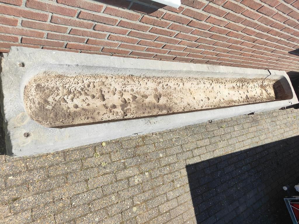 Blauwsteen trog, Ophalen of Verzenden, Gebruikt, Rond
