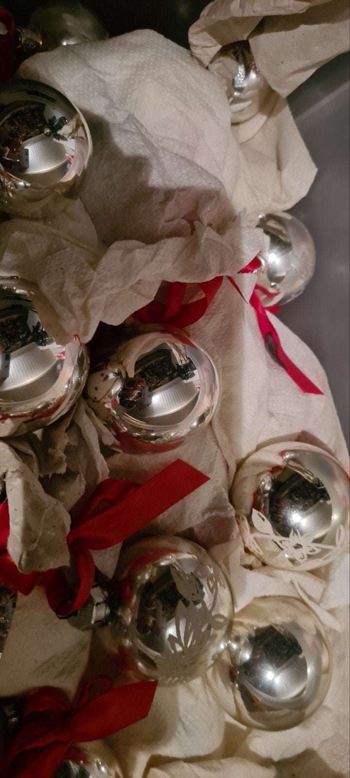 kerstballen in curverbox, Ophalen