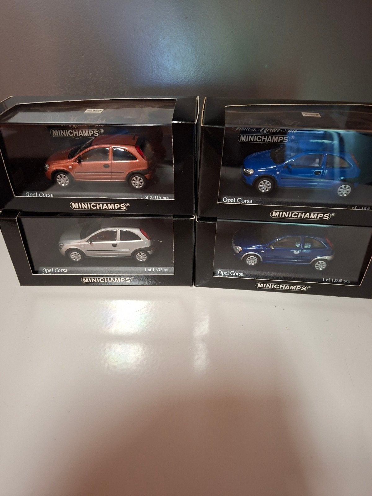 Opel corsa  c  4 stuks, Hobby en Vrije tijd, Ophalen of Verzenden, Nieuw, Auto, MiniChamps