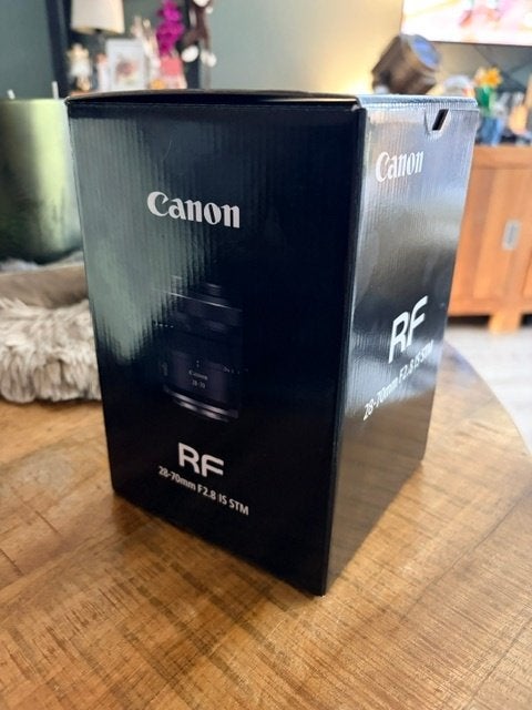 Canon RF 28-70mm F2.8 IS STM., Audio, Tv en Foto, Ophalen, Canon, Canon RF, Zo goed als nieuw