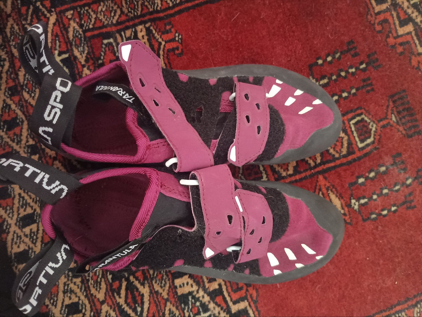 La Sportiva Tarantula Klimschoenen - Maat 39, Ophalen of Verzenden, Zo goed als nieuw, Schoenen