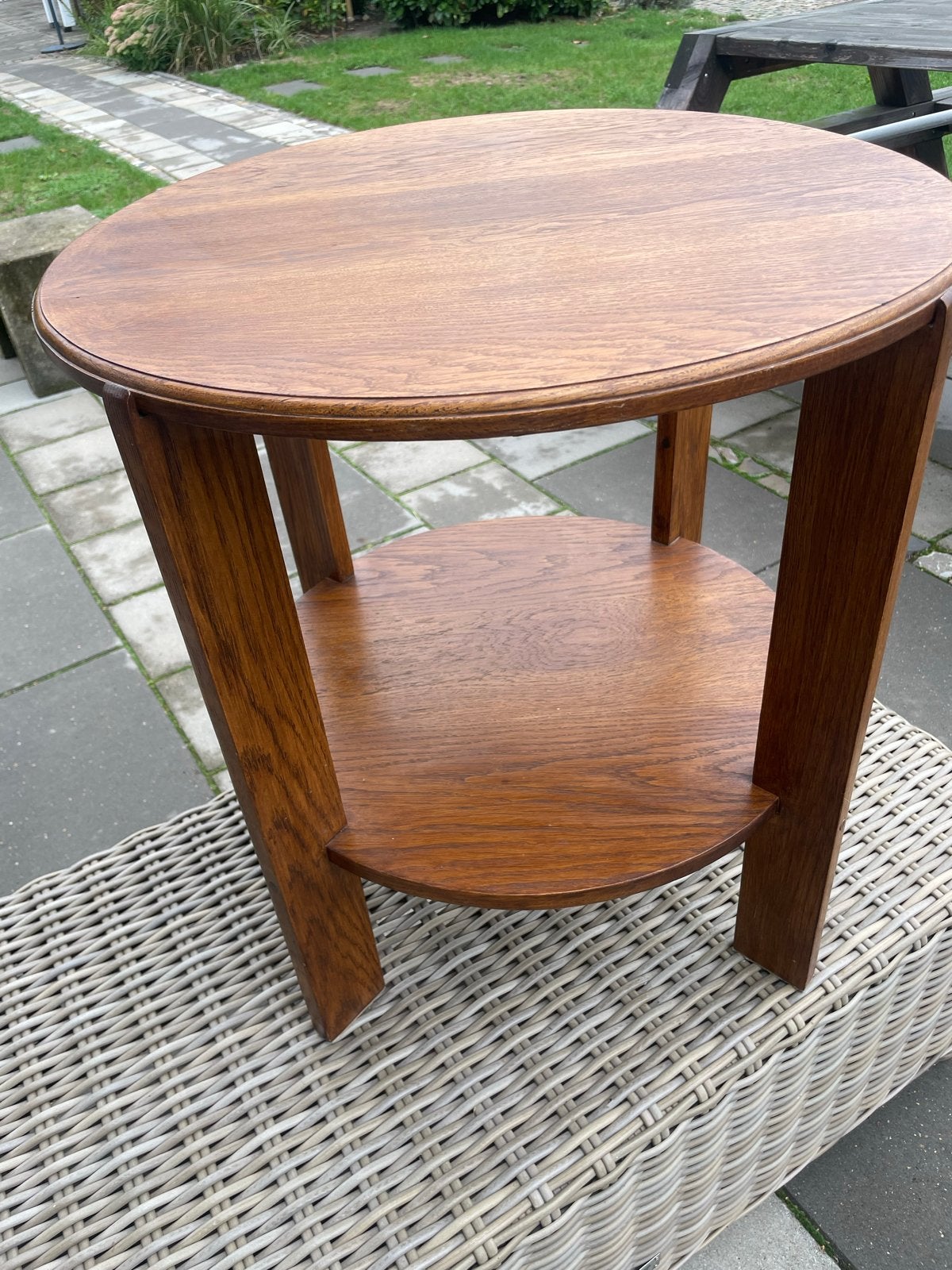Grootmoeders bijzettafel rond 60 cm en 61 cm hoog, Ophalen, Gebruikt, Rond, 55 tot 75 cm