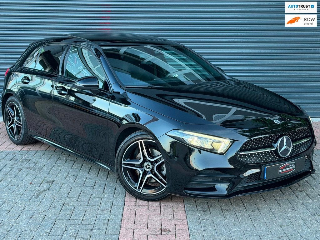 Mercedes-Benz A-klasse 200 AMG Line Pano | Widescreen | Led, Auto's, Mercedes-Benz, Gebruikt, 4 cilinders, Automatische klimaatregeling