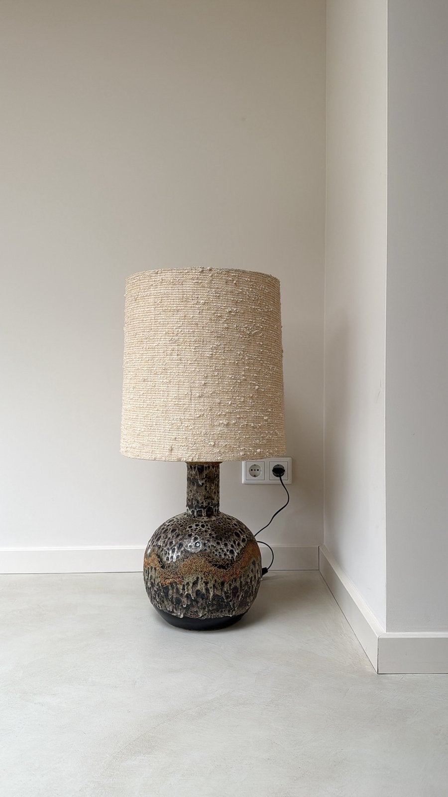 Vintage fat lava keramieken lamp met prachtige beige kap, Ophalen, Overige merken, Vintage, Meerkleurig