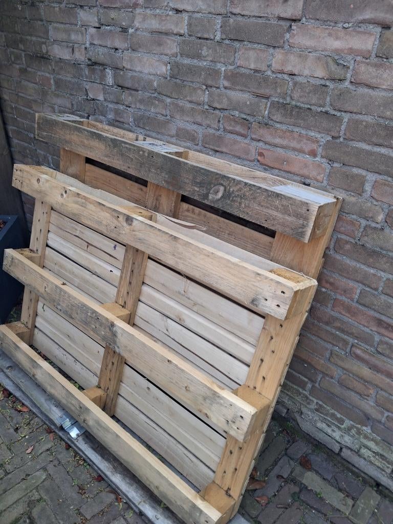 2 Pallets en Houten Kist, Ophalen