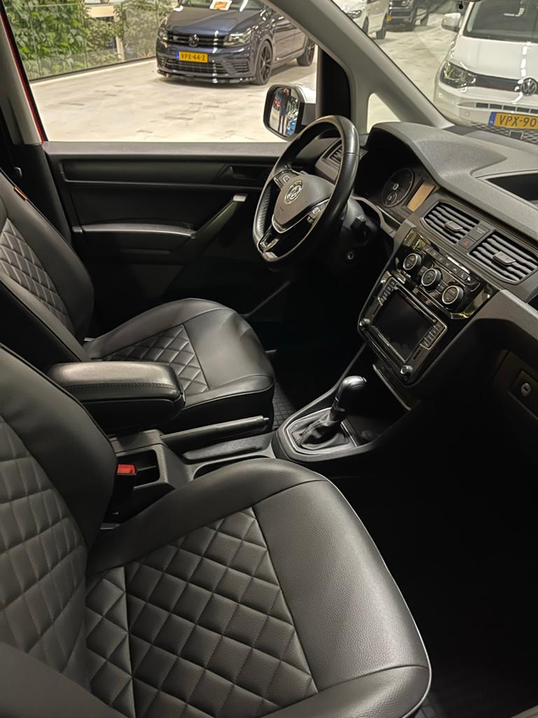 Volkswagen Caddy 2.0 TDI ALLTRACK DSG BMT euro6, Auto's, Zwart, 4 cilinders, 700 kg, Volkswagen