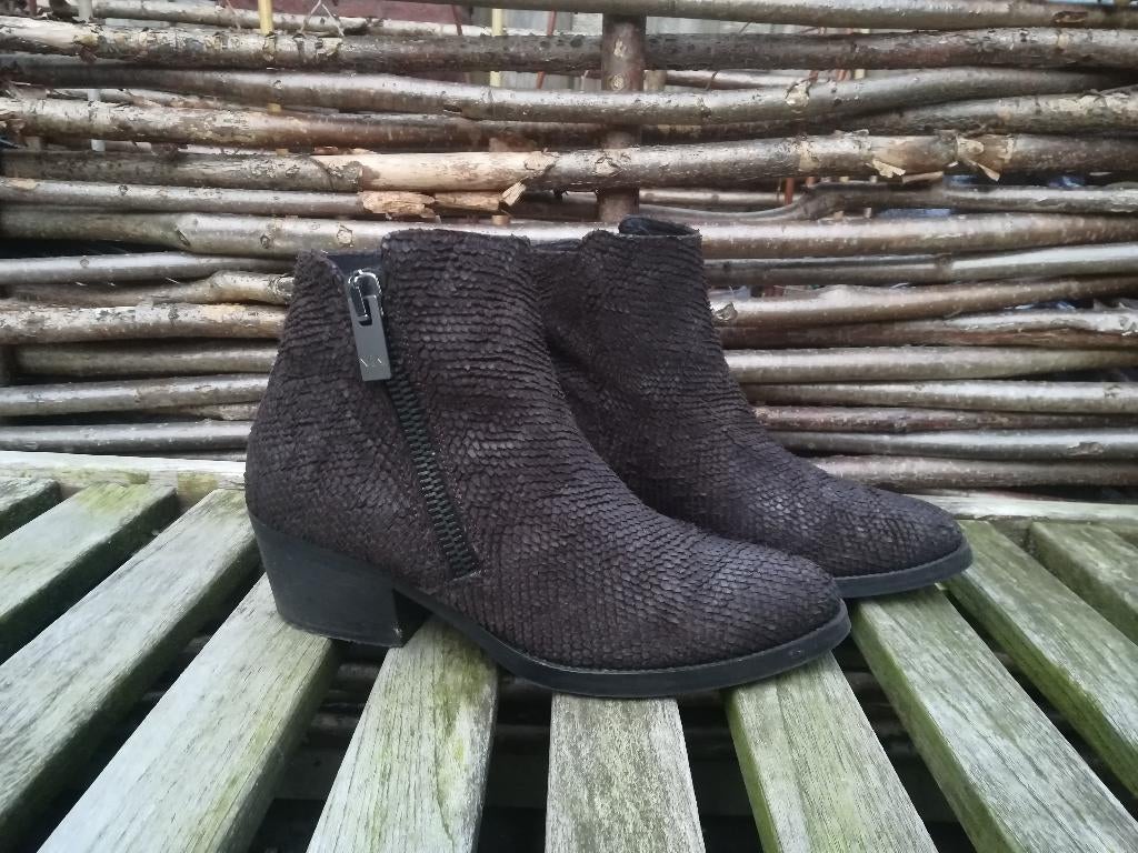 Via Vai Enkellaarzen Leer Donkerbruin maat 37, Kleding | Dames, Schoenen, Via Vai, Bruin, Lage of Enkellaarzen, Ophalen of Verzenden