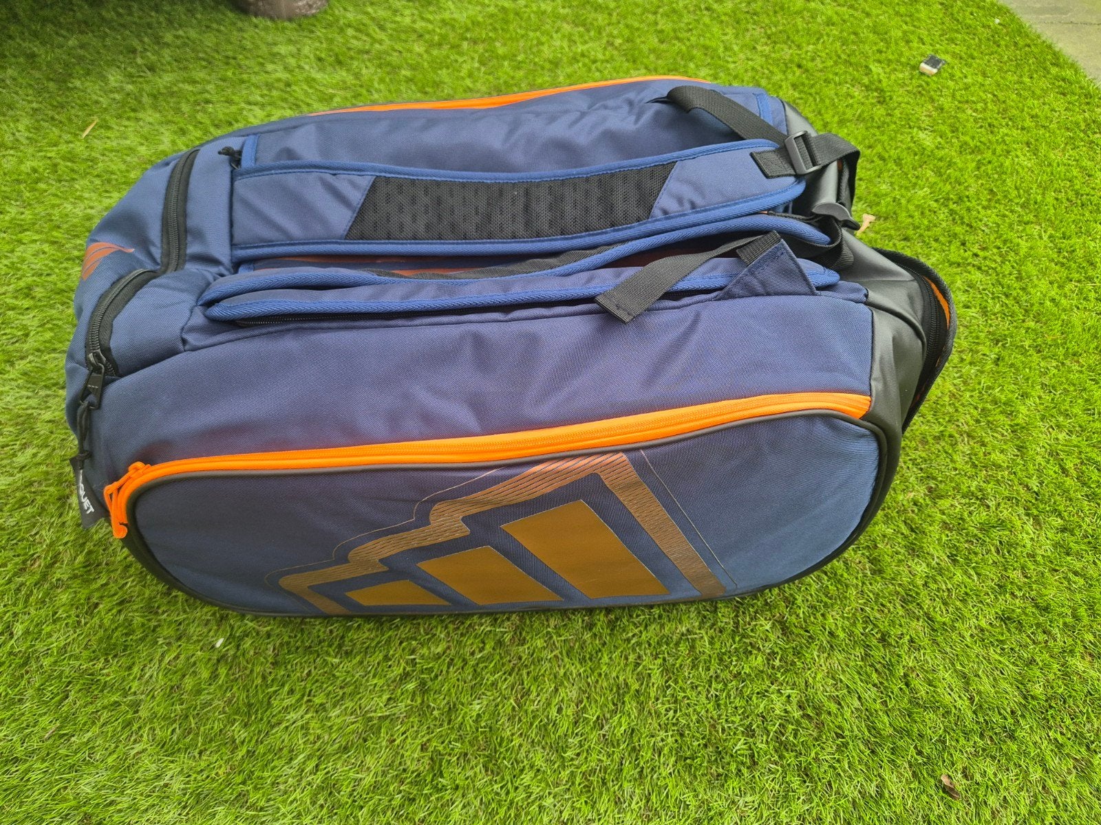 Adidas pro tour racket tas, Sport en Fitness, Ophalen of Verzenden, Zo goed als nieuw, Tas, Adidas