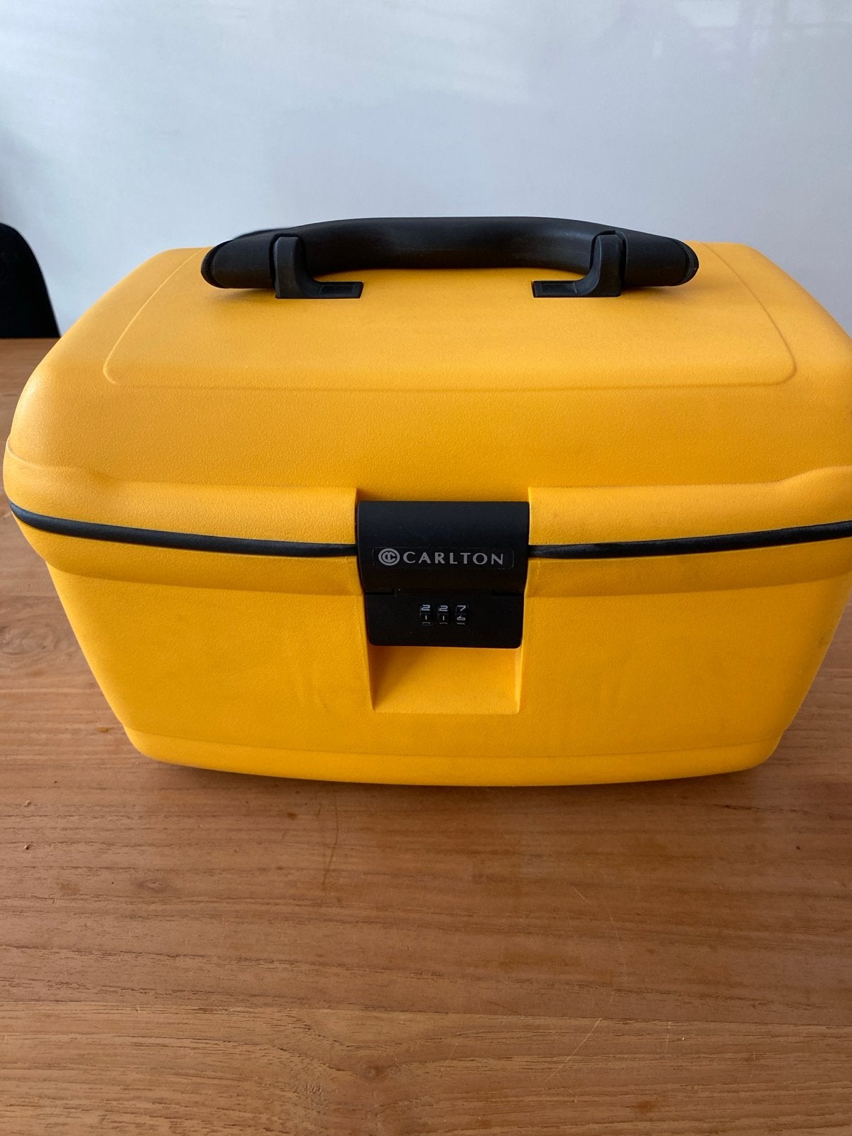 Carlton Beautycase - Zo goed als nieuw, Sieraden, Tassen en Uiterlijk, Beautycases, Geel, Ophalen of Verzenden, Zo goed als nieuw
