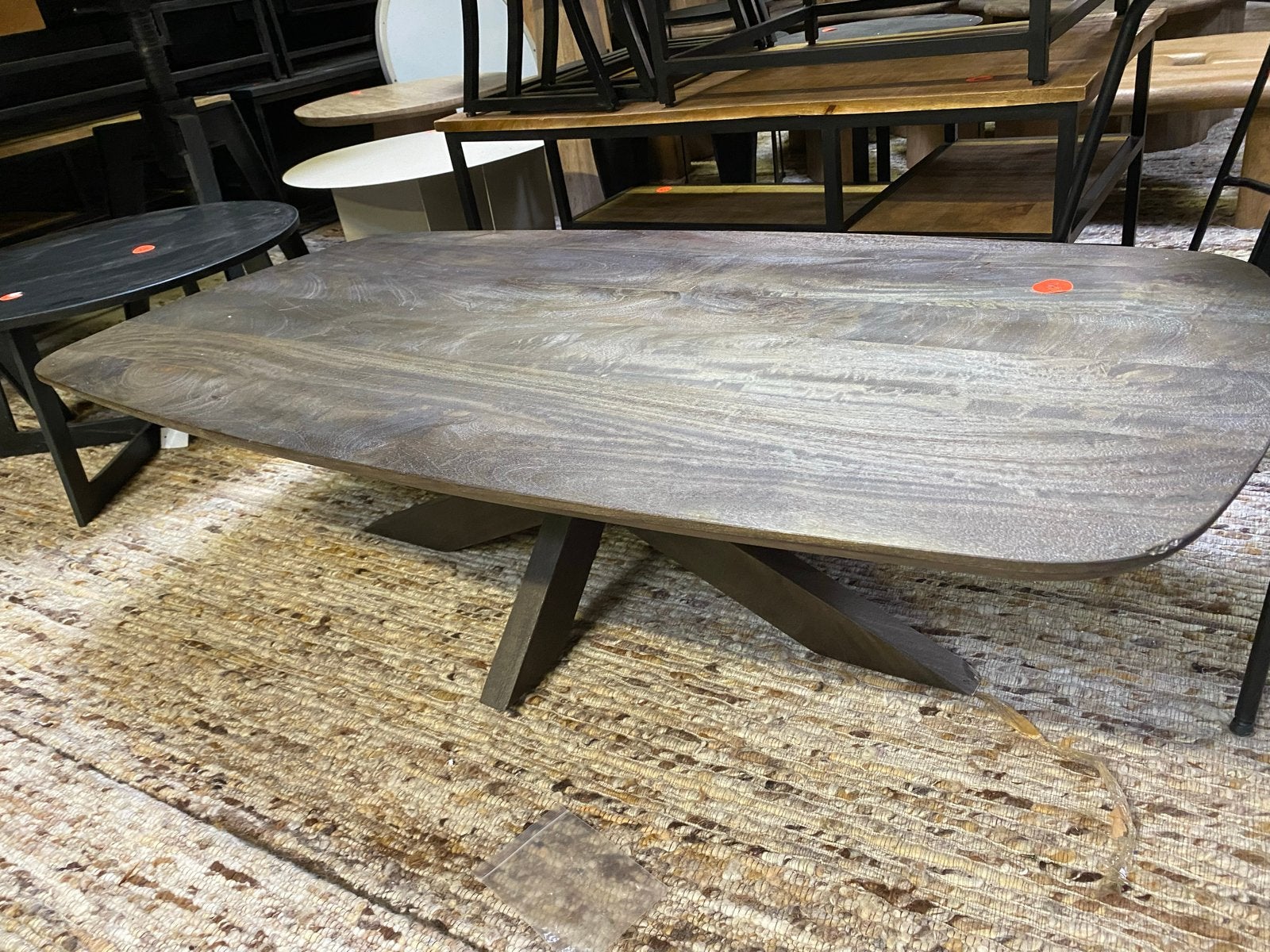 Deens ovale salontafel 130x70 met spinpoot, Ophalen, 100 tot 150 cm, Nieuw, 50 tot 100 cm