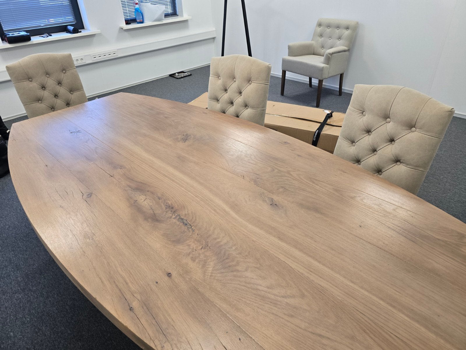 eiken houten eettafel met 3 stoeleno, Ophalen, 100 tot 150 cm, 200 cm of meer, Zo goed als nieuw