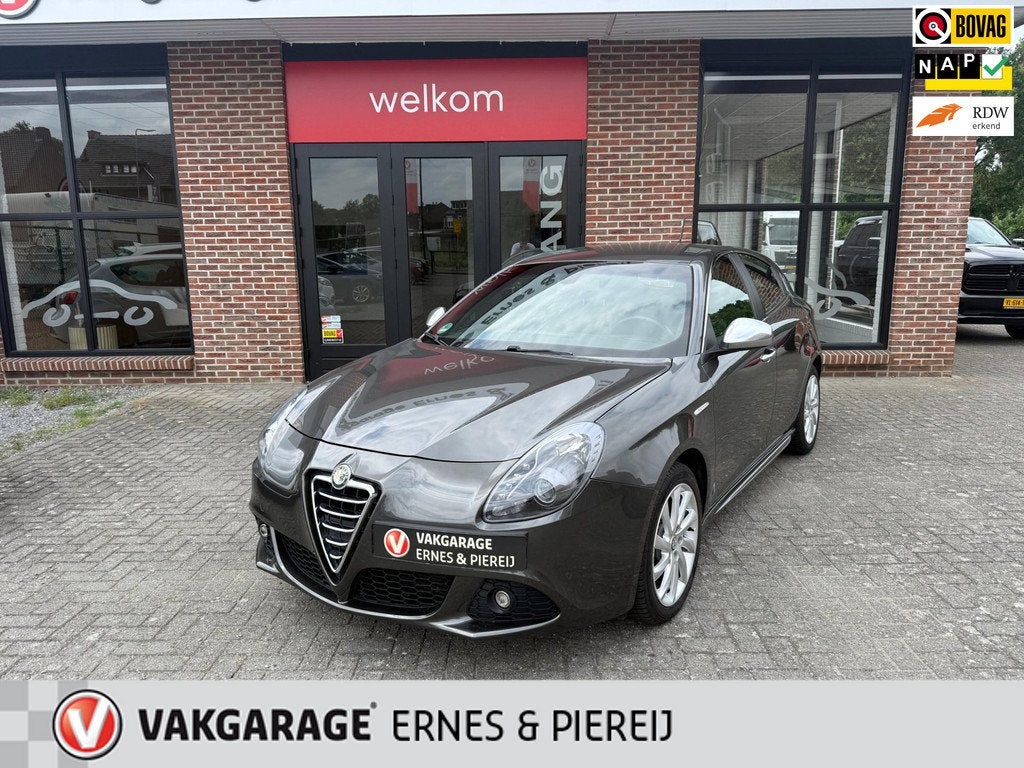 Alfa Romeo Giulietta 1.4 T Distinctive, Auto's, Alfa Romeo, Bedrijf, Te koop, Giulietta, ABS, Airbags, Airconditioning, Automatische klimaatregeling