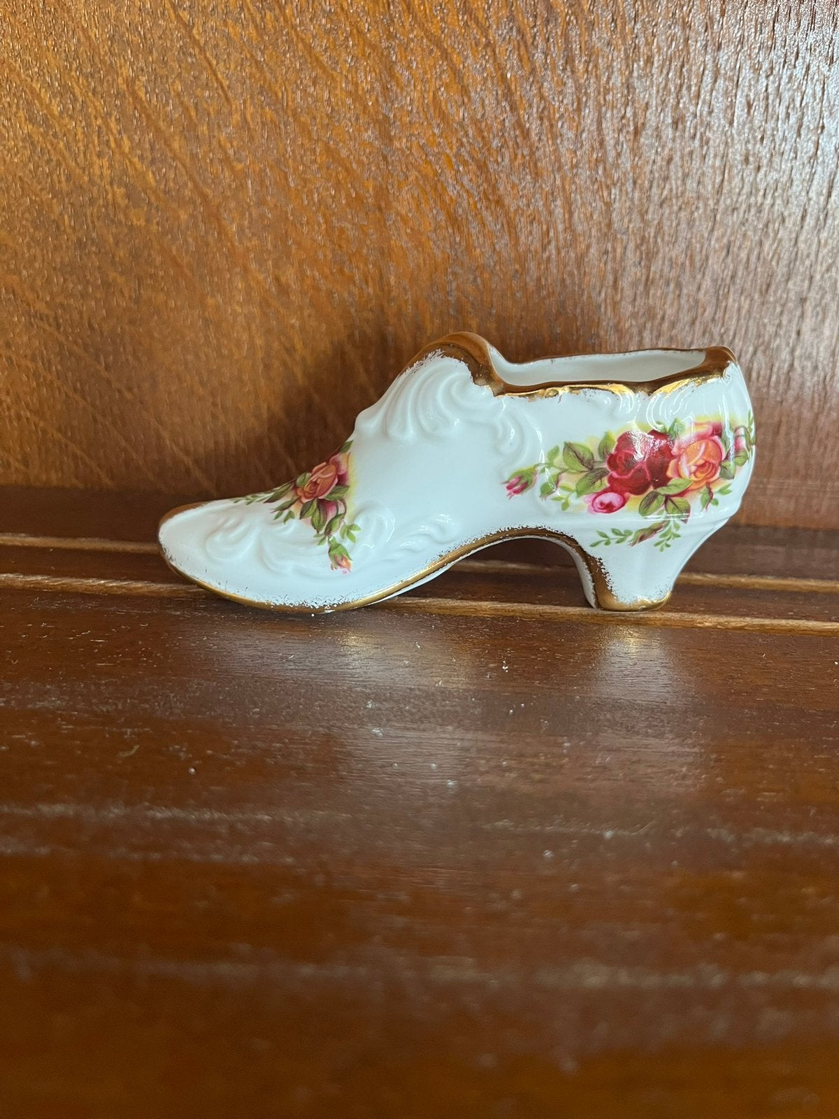 Royal Albert "Old Country Roses" SCHOENTJE, Antiek en Kunst, Ophalen of Verzenden
