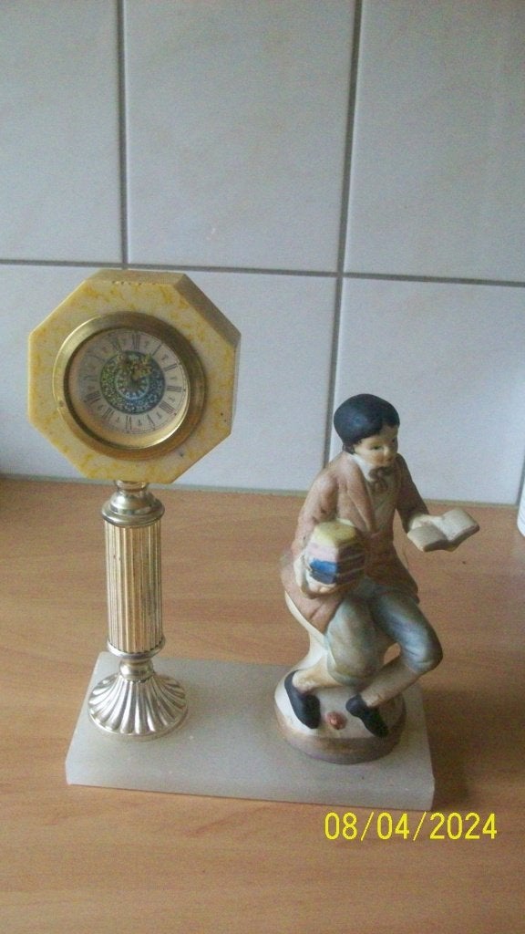 Vintage Marmeren Klokje met beeldje van lezende Jongen, Ophalen of Verzenden
