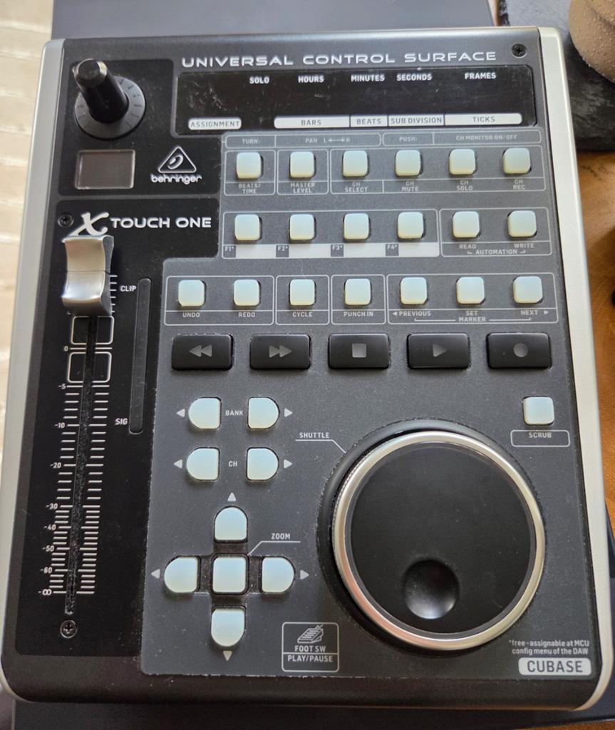 X touch one Universal Controller Behringer, Ophalen of Verzenden, Zo goed als nieuw