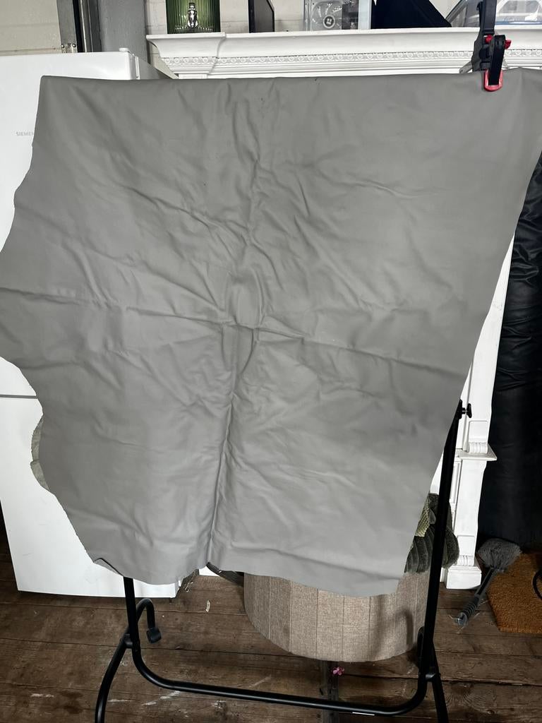 Lap leer grijs Nappa, Hobby en Vrije tijd, Stoffen en Lappen, Leer of Kunstleer, Ophalen of Verzenden, Zo goed als nieuw, 30 tot 120 cm