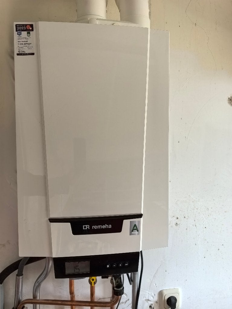 Remeha Tzerra Ace 39C CCS HR-ketel – incl. thermostaat, Doe-het-zelf en Verbouw, Verwarming en Radiatoren, Ophalen, 30 tot 80 cm