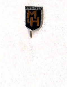 blikken speld Meyjes & Howeler M&H Amsterdam, Verzamelen, Speldjes, Pins en Buttons, Ophalen of Verzenden, Gebruikt, Overige onderwerpen
