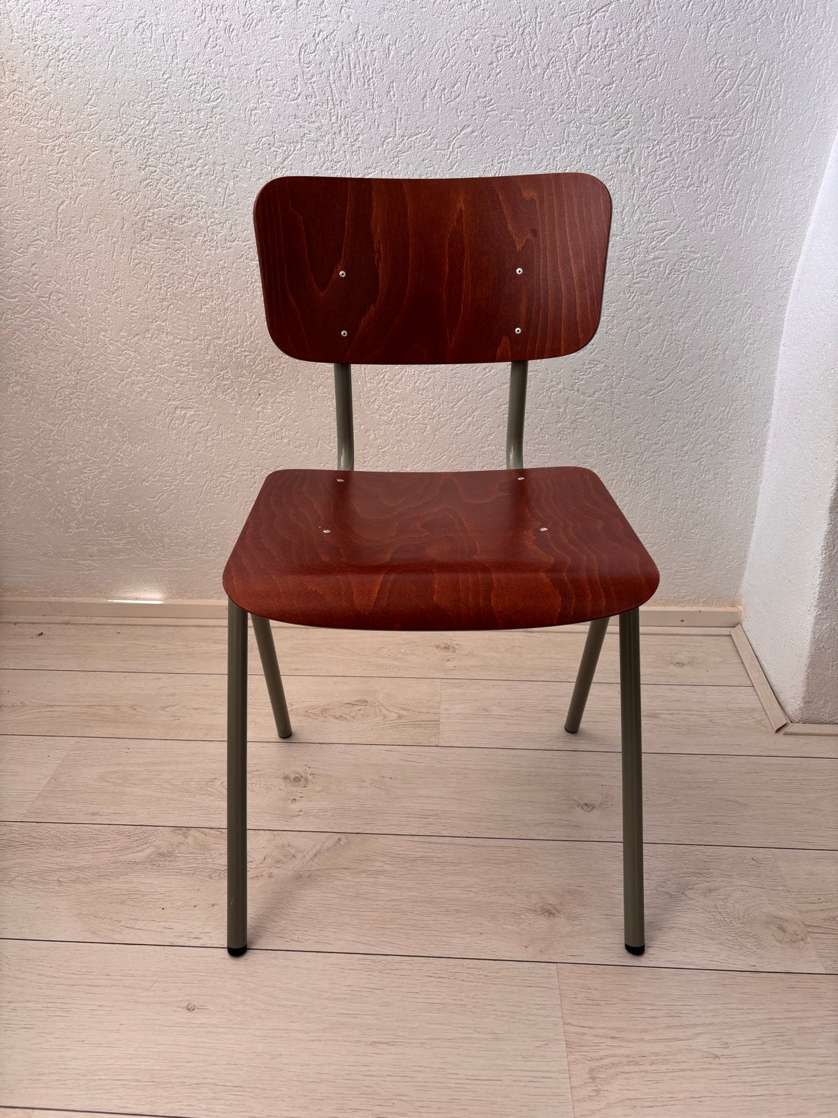 Vier eetkamerstoelen van De Machinekamer Utrecht, Huis en Inrichting, Stoelen, Ophalen, Bruin, Zo goed als nieuw, Vier