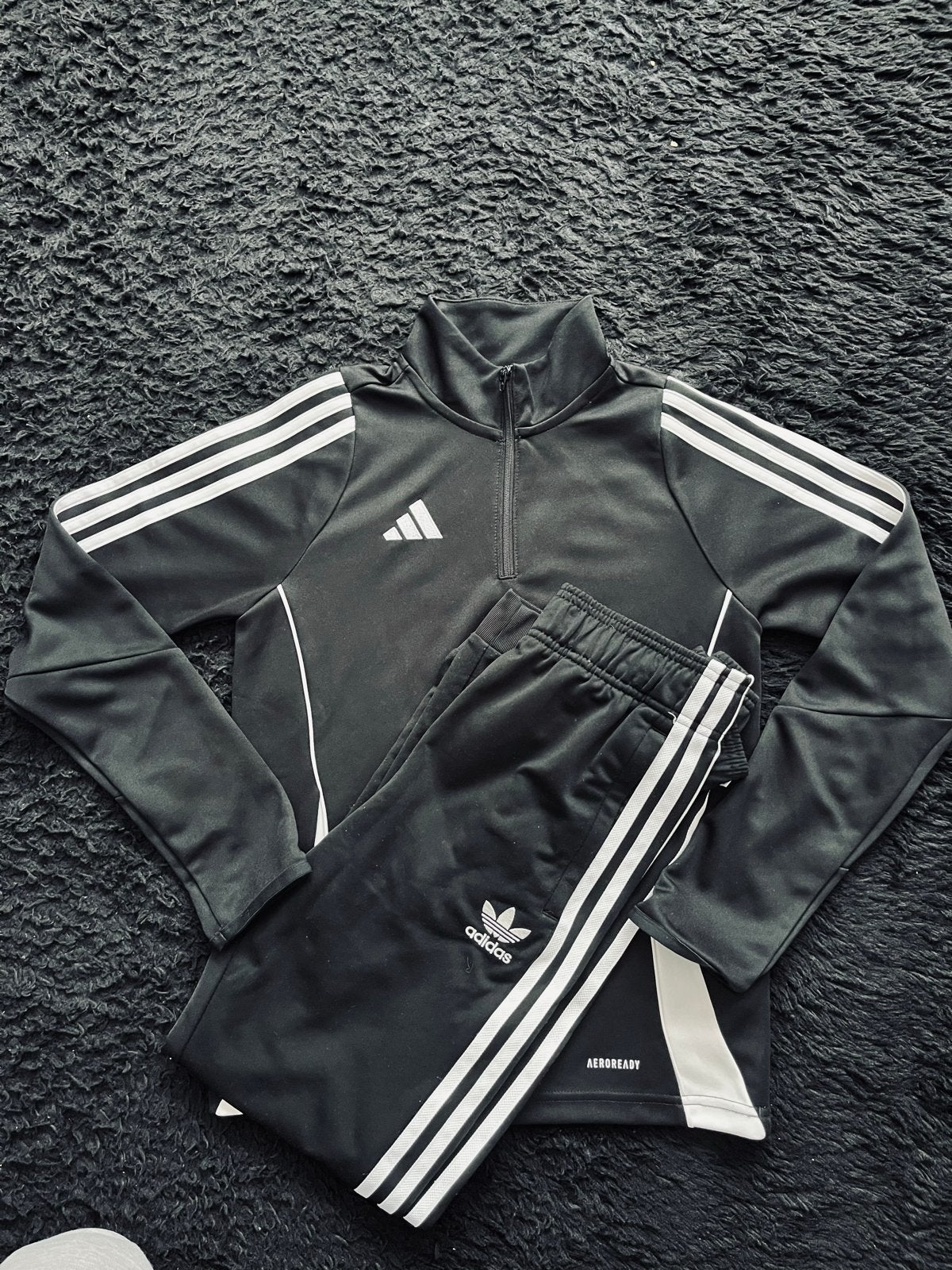 Adidas Kinder Trainingspak Maat 152 (11-12 jaar), Ophalen of Verzenden, Gebruikt, Jongen of Meisje, Setje