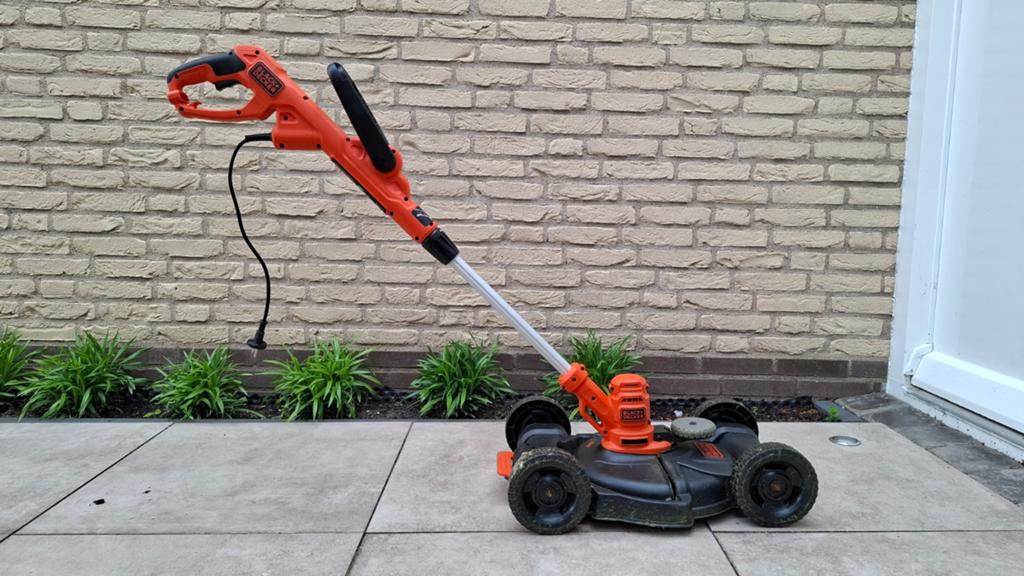 Black&Decker Elektrische Gras en kantenmaaier, Cirkelmaaier, Gebruikt, Elektrische grasmaaier, Black+Decker