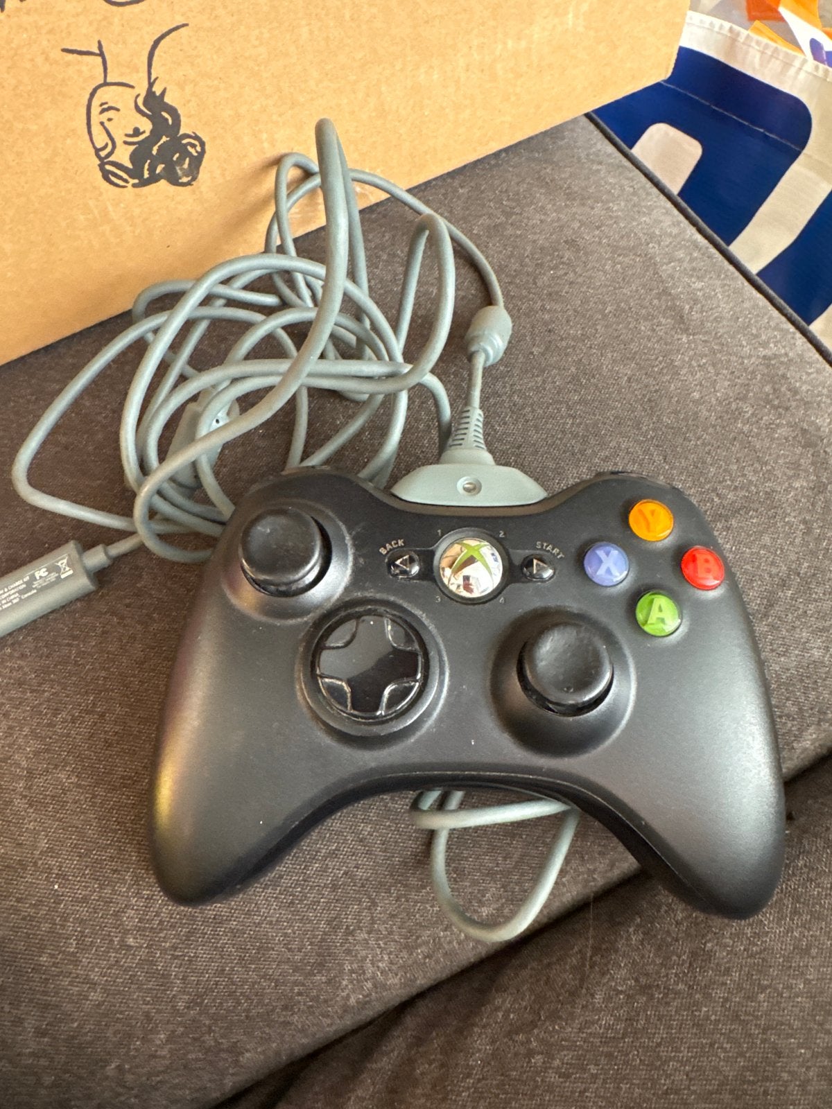 Bedrade Xbox 360 Controller - Zwart, Spelcomputers en Games, Spelcomputers | Xbox | Accessoires, Ophalen of Verzenden, Gebruikt