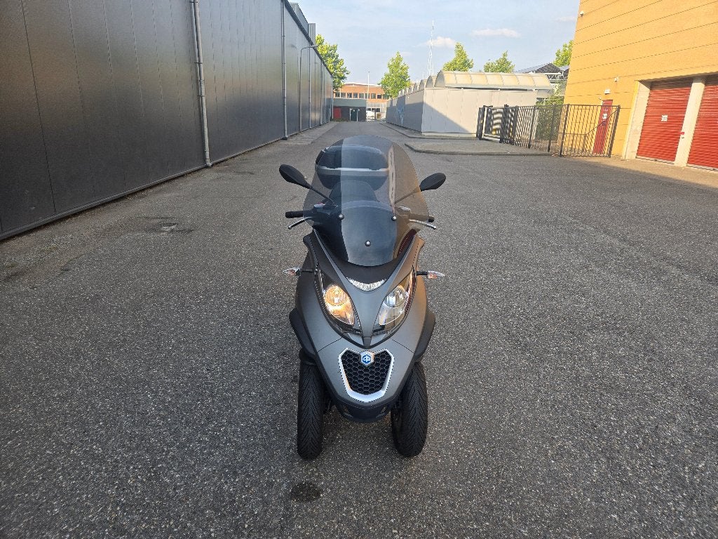 MP3 500 LT Sport ABS Grey Titanio met weinig km, Motoren, Motoren | Piaggio, Scooter, Motorrijbewijs A, Particulier, Automaat