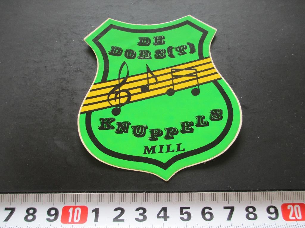 sticker mill de dors(t) knuppels, Verzamelen, Ophalen, Zo goed als nieuw