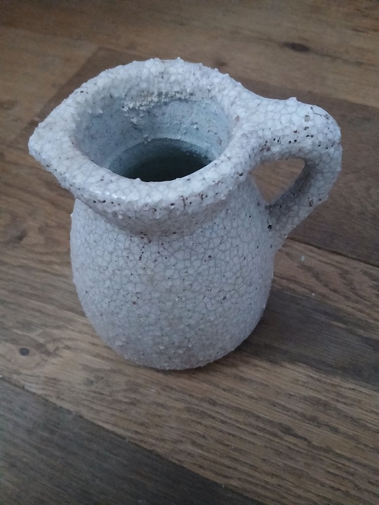 Schattig stenen vaasje 13cm hoog, Ophalen, Zo goed als nieuw, Beige, Steen/keramiek
