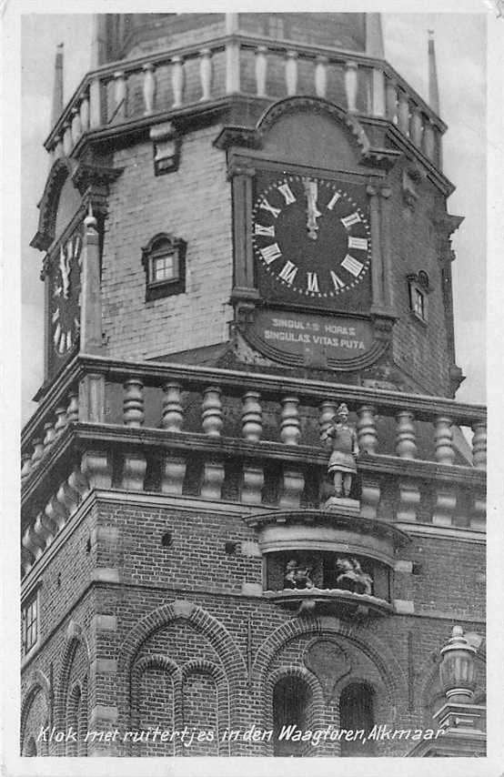 300-335-021 Alkmaar Klok met ruitertjes in den Waagtoren, Verzenden, Voor 1920, Noord-Holland