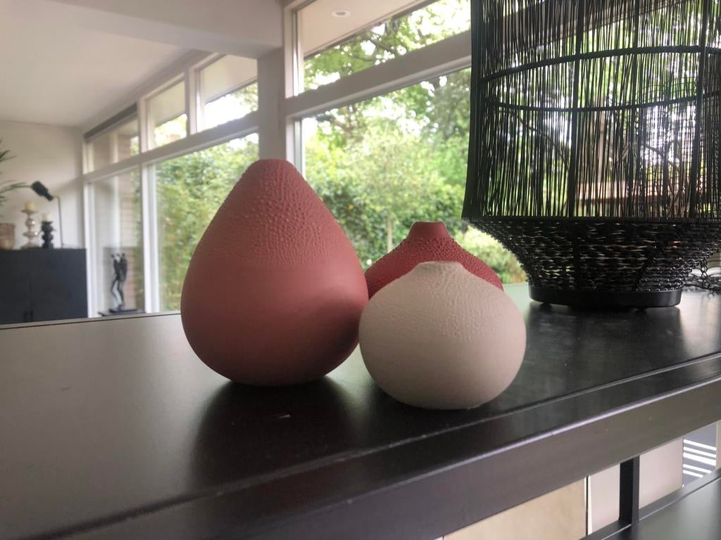 3 kleine vaasjes van rader, Ophalen, Rond, Zo goed als nieuw, Aardewerk