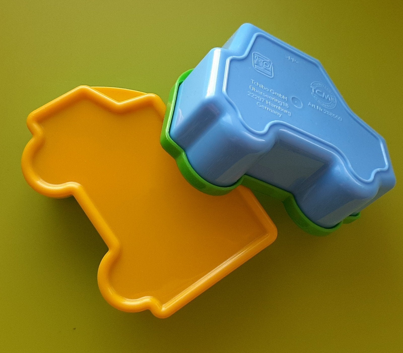 Tchibo snackbakjes set van auto + vrachtwagen.
prijs per set, Ophalen of Verzenden