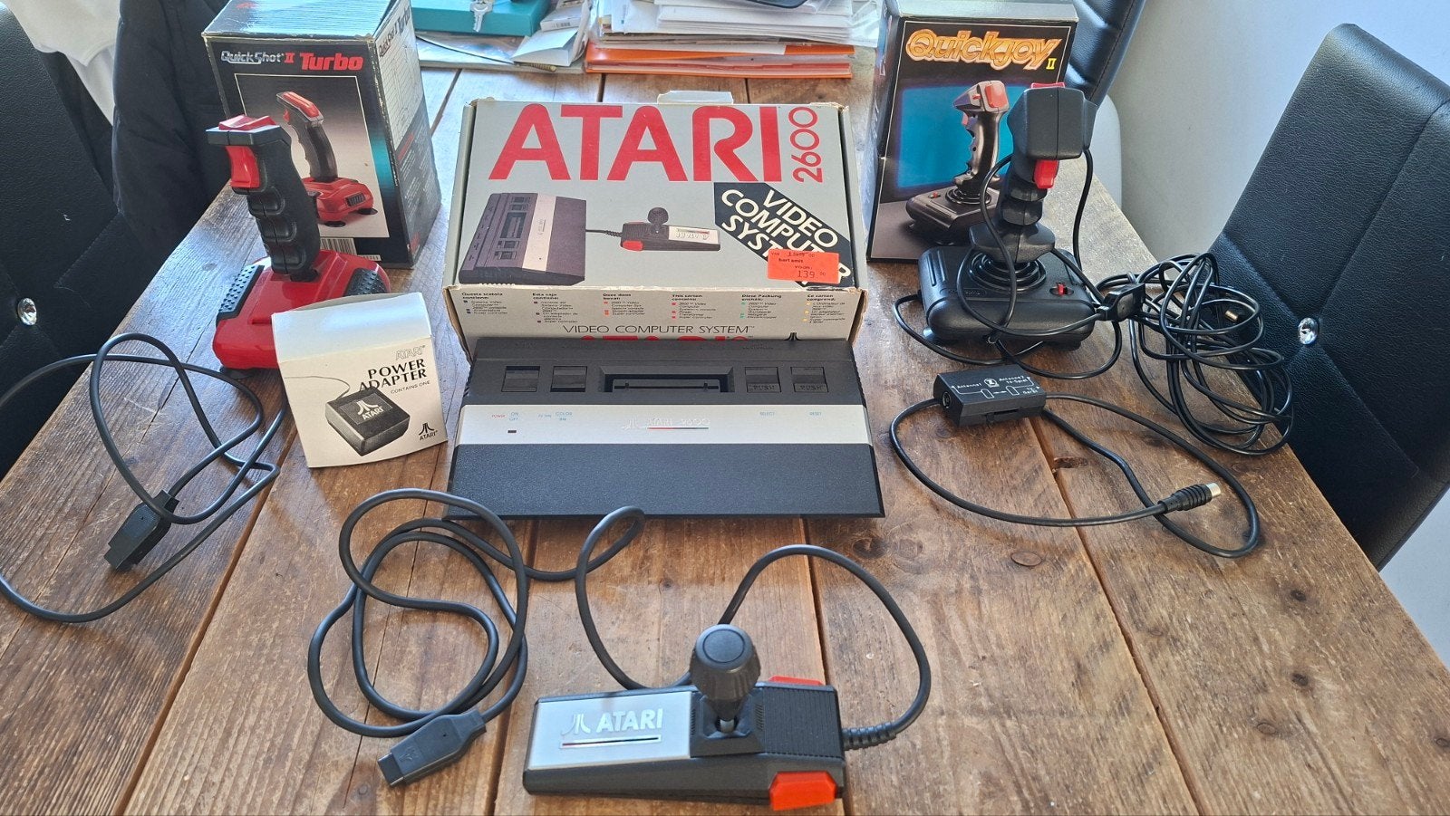 Retro Atari 2600 Video Computer System met 3 controllers, Verzenden, Gebruikt, Met 3 controllers of meer, Atari 2600