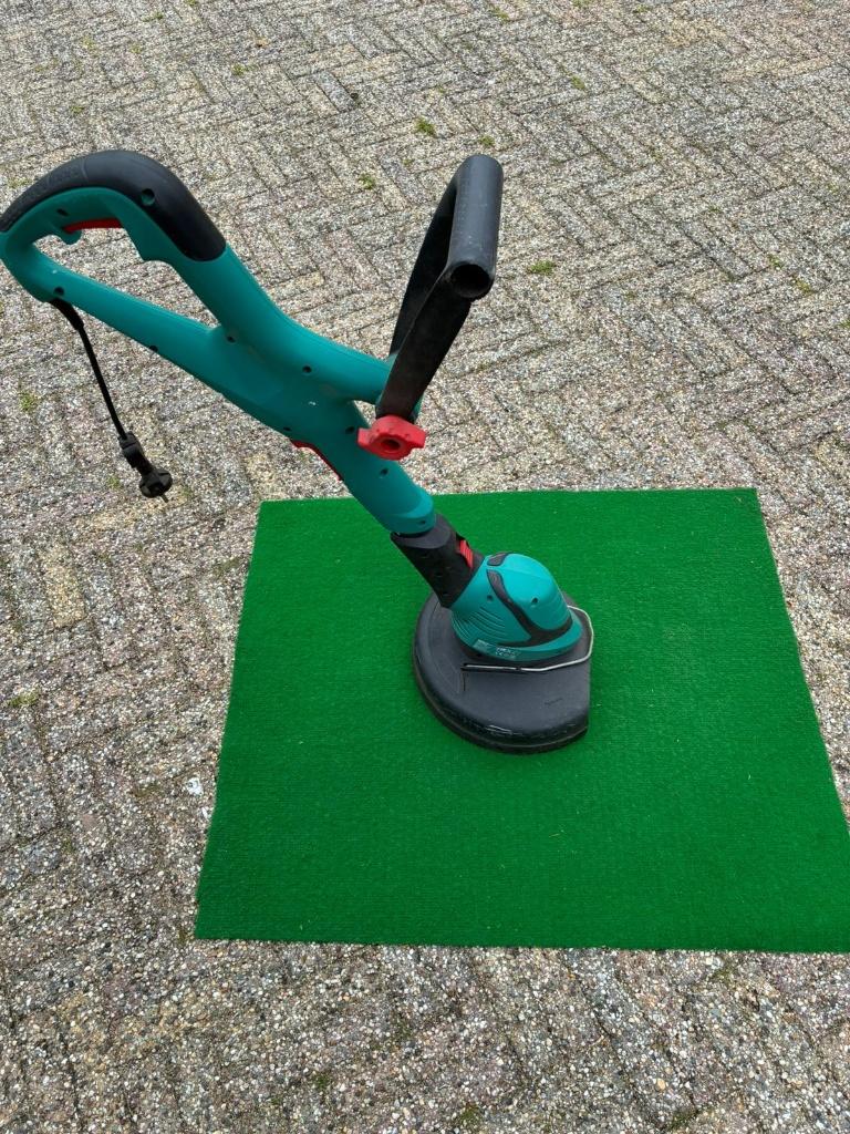 Bosch ART 27 elektrische grastrimmer / kantenmaaier, Ophalen, Gebruikt, BOSCH, 10 tot 30 cm