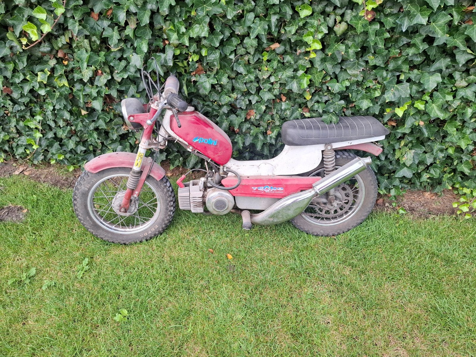 bromfietsen met een puch blok eronder, Ophalen, Puch