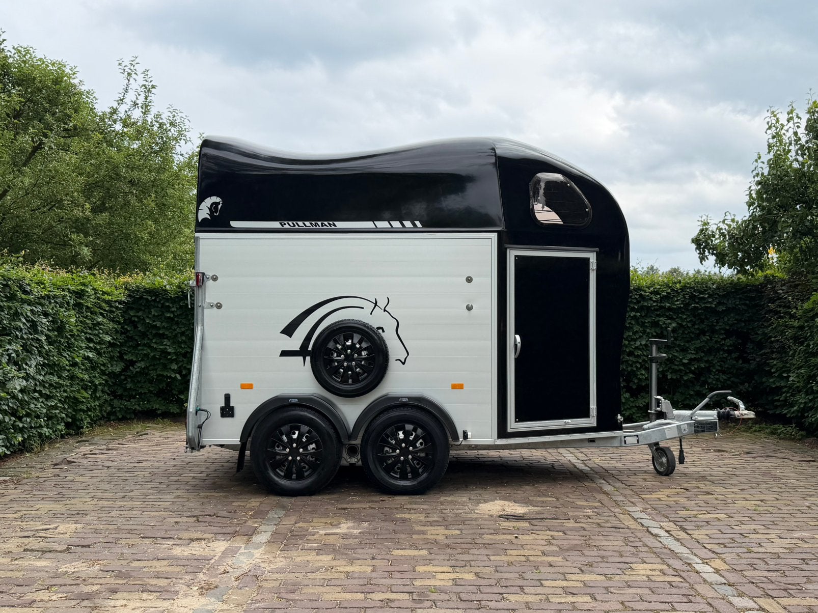 Cheval Liberte 2 paards trailer vol aluminium zadelkamer, Ophalen, Aluminium, Zo goed als nieuw, 2-paards trailer