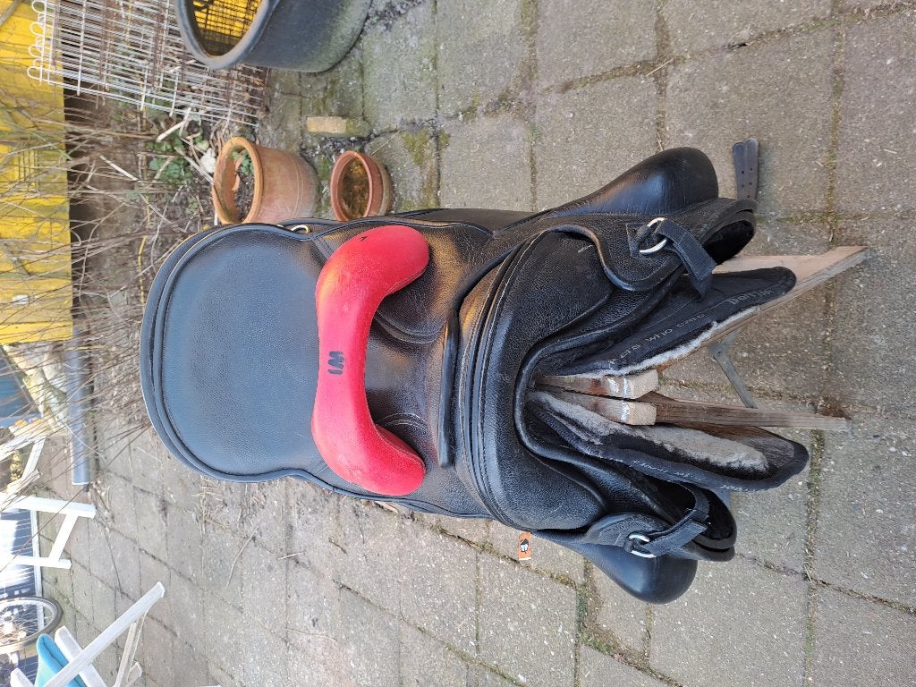 Barefoot zadel., Dieren en Toebehoren, Ophalen, L (17.5 inch), Dressuur, Wijd
