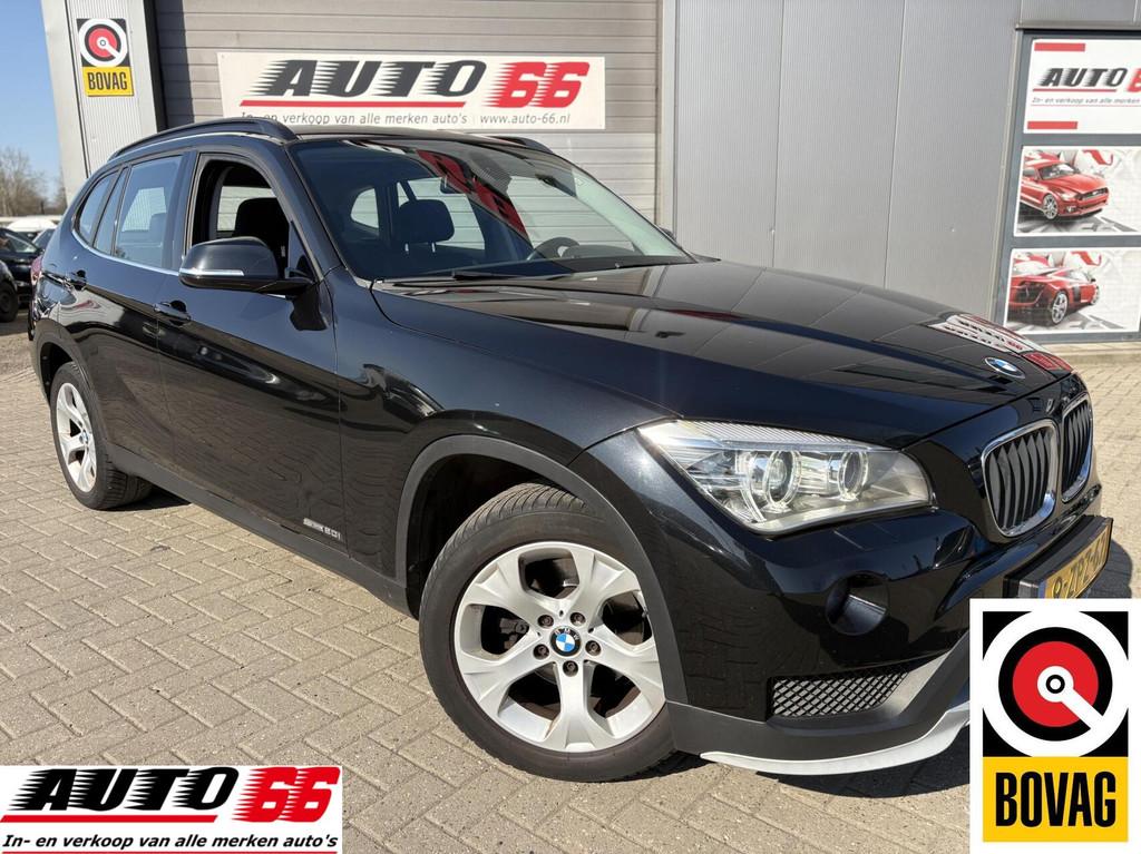 BMW X1 sDrive20i Business, Auto's, 4 cilinders, Zwart, 184 pk, SUV of Terreinwagen