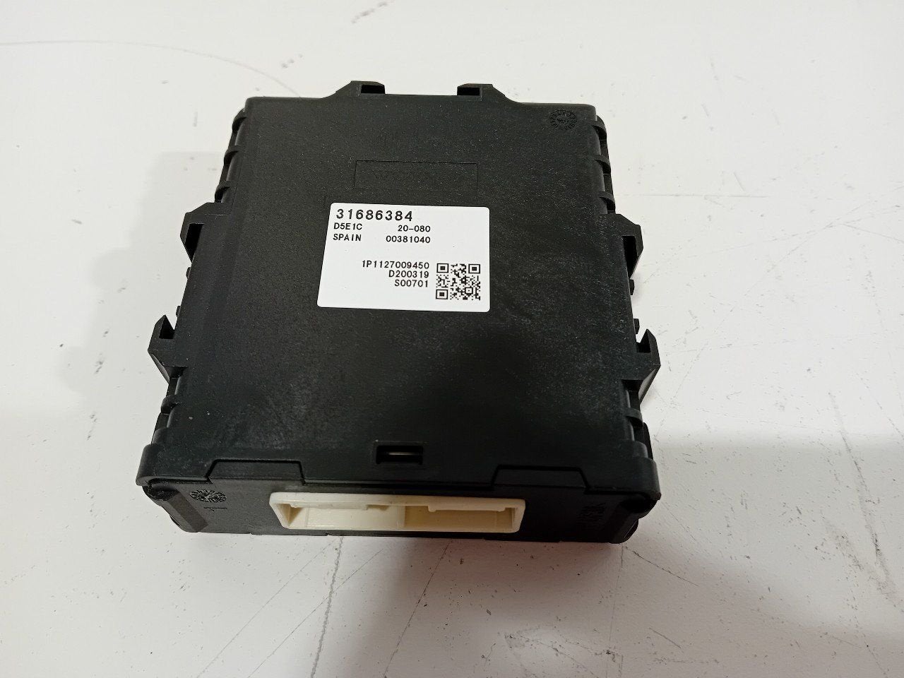 Computer automaat voor bak Volvo XC40, Onderdelen@venauto.nl, Van der Ven Autorecycling B.V., Gebruikt, Ettenseweg 76, 4706 PB Roosendaal, The Netherlands
