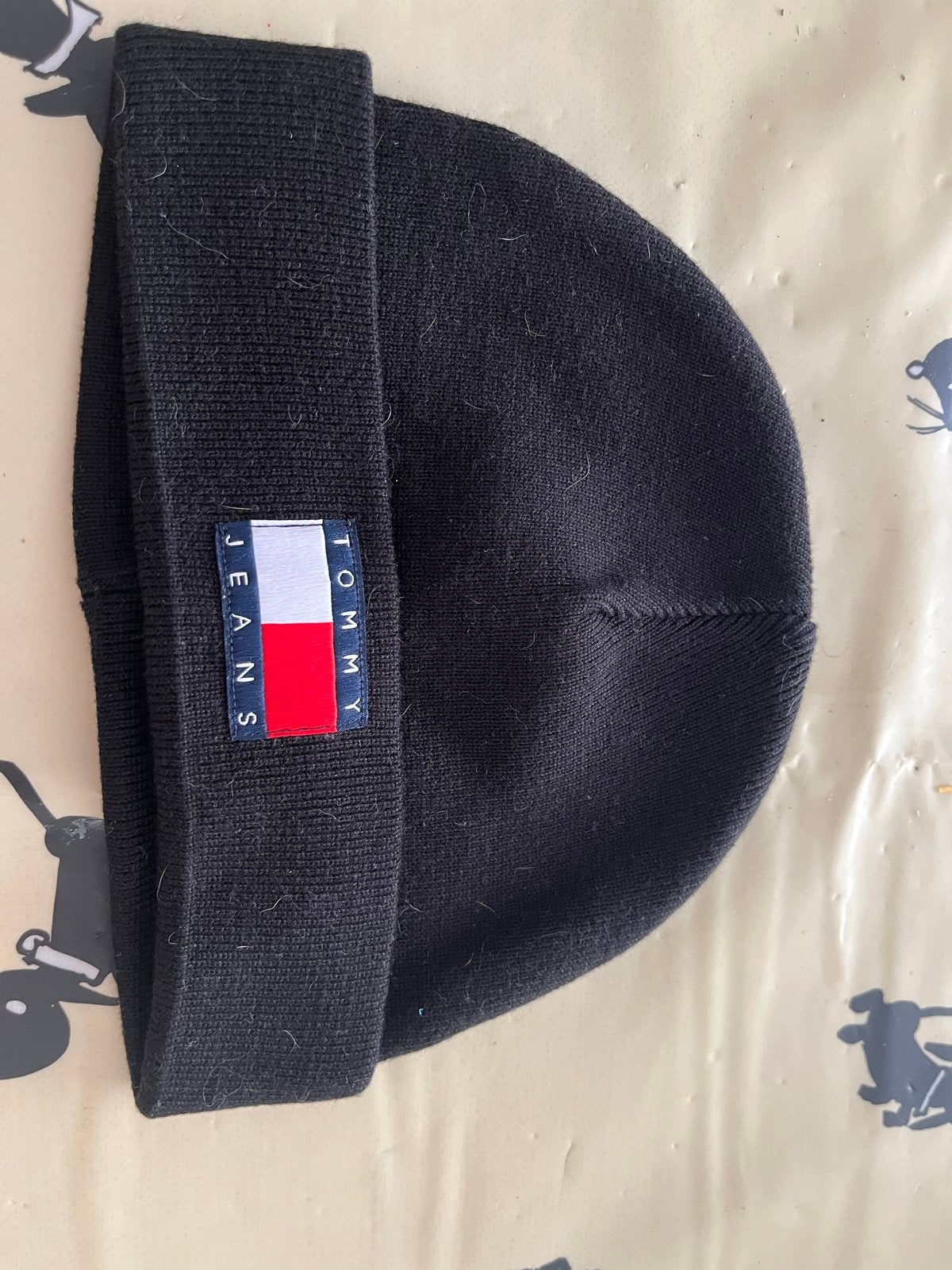 Tommy Jeans Muts - Zwart, Ophalen of Verzenden, Zo goed als nieuw, Maat 38/40 (M), Muts