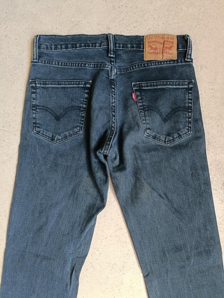 Levi's 511 maat 28, Blauw, Ophalen of Verzenden, Zo goed als nieuw, W28 - W29 (confectie 36)