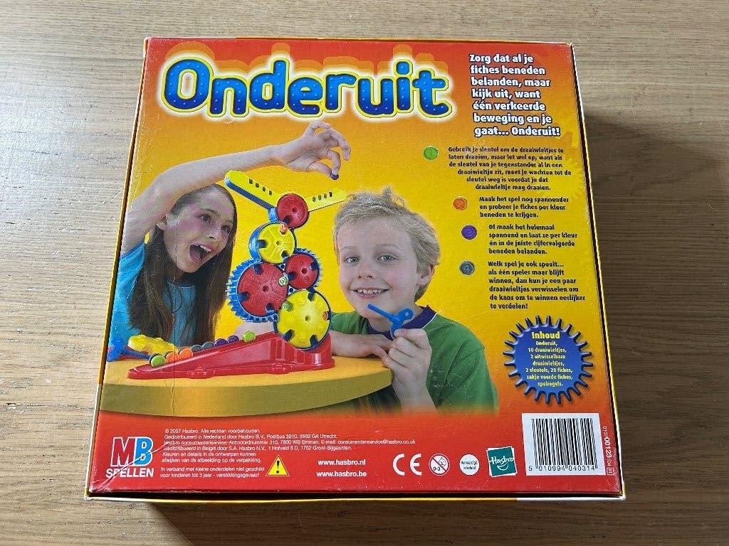 Onderuit! Vernieuwd MB, Hobby en Vrije tijd, Gezelschapsspellen | Bordspellen, Ophalen of Verzenden, Zo goed als nieuw