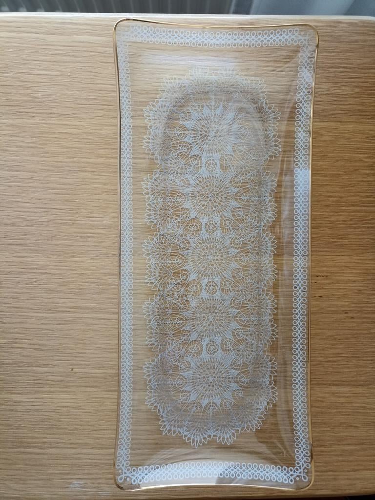 Glazen schaal met kantpatroon - Vintage decoratie, Antiek en Kunst, Antiek | Glas en Kristal, Ophalen of Verzenden