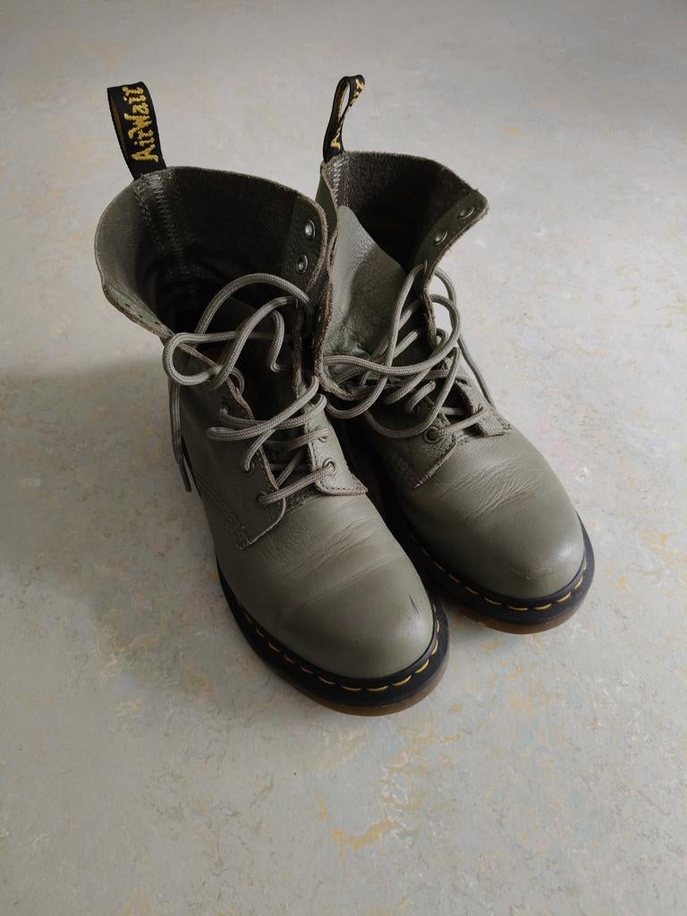 Dr. Martens 1460 Pascal Virginia Groen grijs, Lage of Enkellaarzen, Ophalen of Verzenden, Dr. Martens, Gedragen