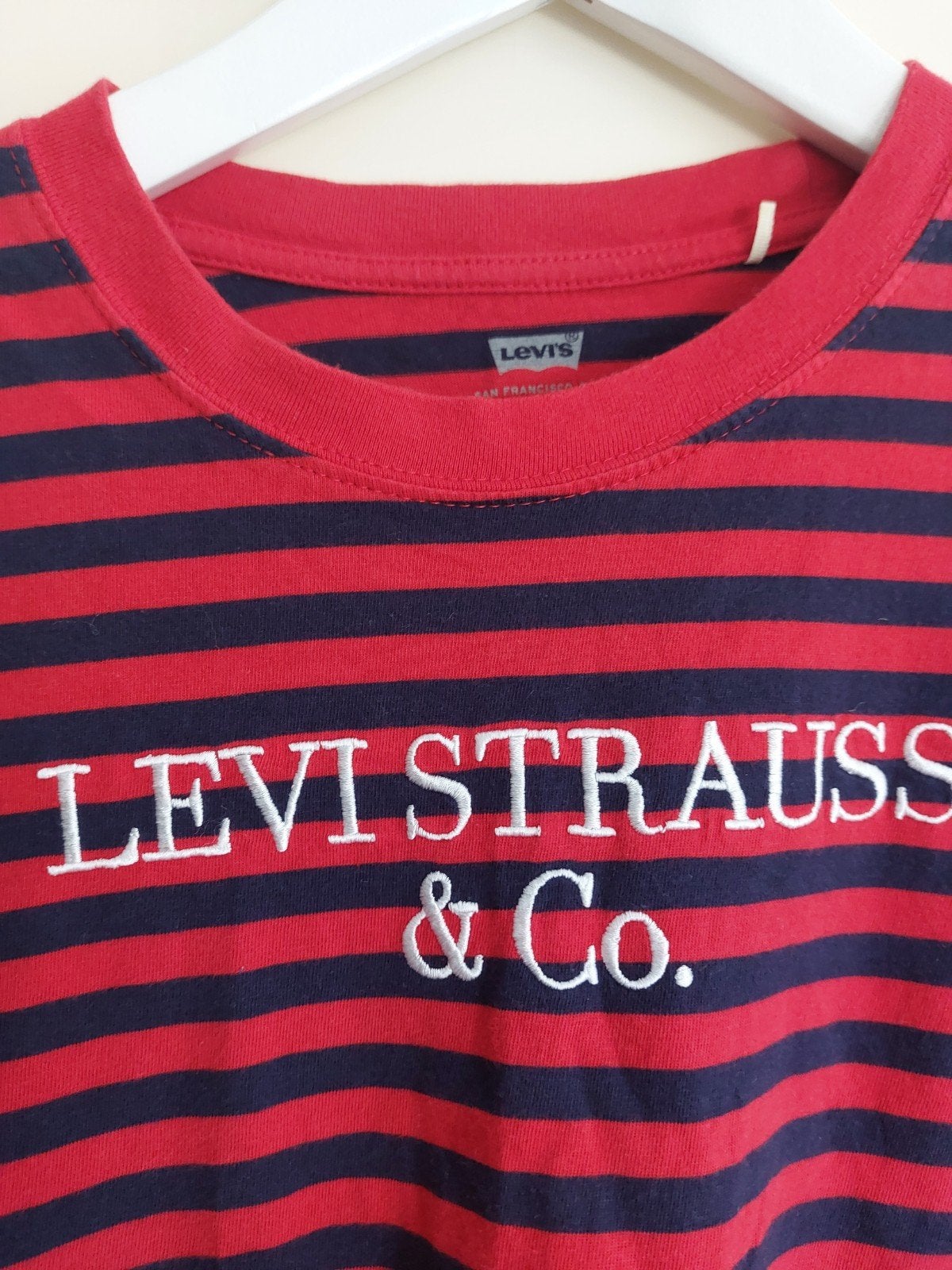 mooi gestreept Levi's tshirt, rood met donkerblauw maat xs, Blauw, Ophalen of Verzenden, Zo goed als nieuw, Lange mouw