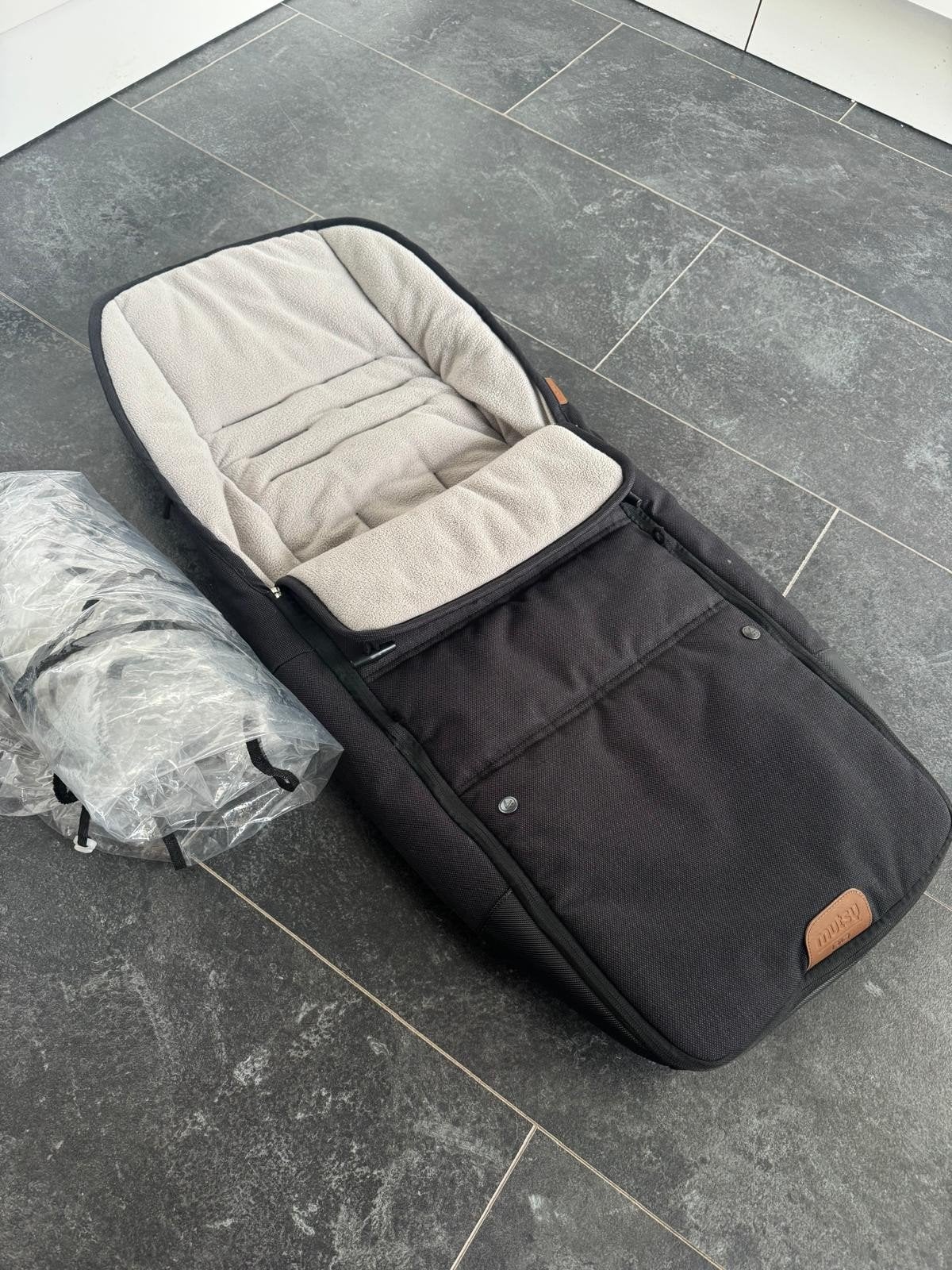 kinderwagen grijs, Ophalen